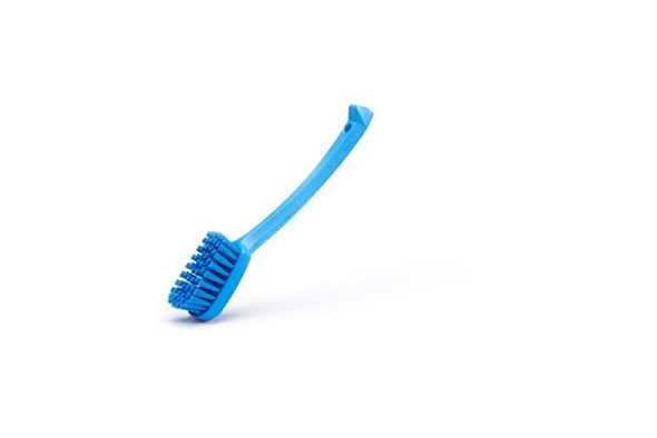 Vikan 3089, Vikan Small Utility Brush - Stiff This small, light-weight brush  has a broad head and an ergonomically angled handle. This design raises the  user's hand from the cleaning surface, reducing