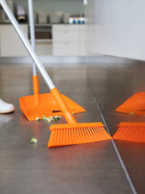 Vikan Dustpan Broom with Angled Thread, 250 mm, Medium, Blue