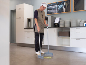 Vikan Dustpan Broom with Angled Thread, 250 mm, Medium, Blue