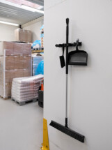 Vikan Hygienic Hi-Flex Wall Bracket System, 420 mm, Blue