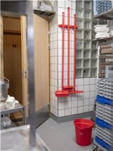 Vikan Hygienic Hi-Flex Wall Bracket System, 420 mm, Blue