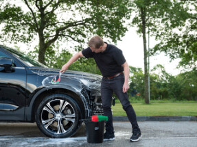 Vikan Alloy Wheel Brush, Large, Ø105 mm, 425 mm, Soft, Black