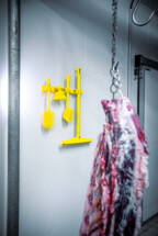 Vikan Hygienic Hi-Flex Wall Bracket System, 420 mm, Blue