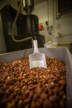 Vikan Hand Scoop, Metal Detectable, 1 Litre, Blue