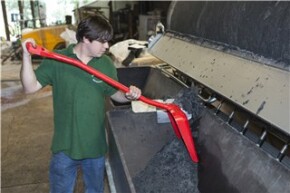 Vikan Ergonomic shovel, 1310 mm, Blue